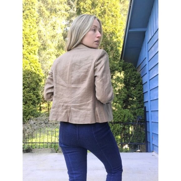 The Amanda Antique Gold Linen 3 Pocket Blazer by SCAPA Originals - Picture 6 of 16